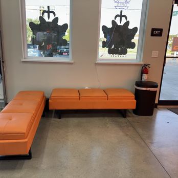 Catch'em Claw - Seating area - Arcades Near Me - Oklahoma City, Oklahoma Catch'em Claw - Seating area - Arcades Near Me - Oklahoma City, Oklahoma