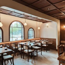 Bistro Mujae