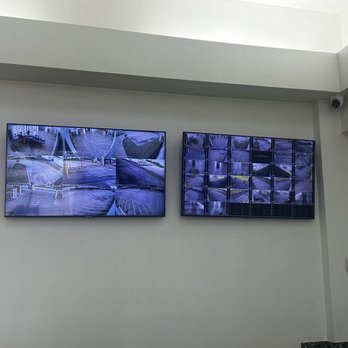 Extra Space Storage - Security Screens - Self Storage Near Me - Houston, Texas