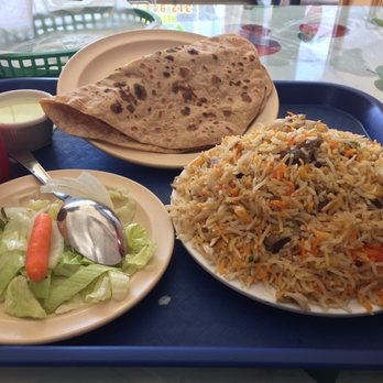 Tabaq Restaurant - Lamb biriyani and chapatti - Pakistani Near Me - Chicago, Illinois