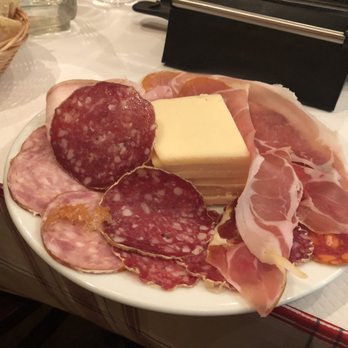 L'Assiette aux Fromages - Raclette meat and cheese for 1! - Fondue Near Me - Paris, 75