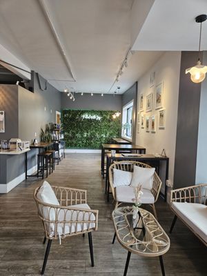 Macadons Cafe Renton by null