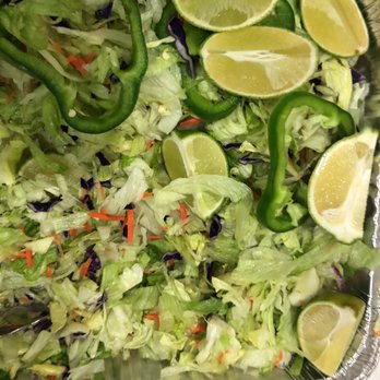 Qoraxlow Restaurant - a salad with limes and peppers - Somali Near Me - Minneapolis, Minnesota Qoraxlow Restaurant - a salad with limes and peppers - Somali Near Me - Minneapolis, Minnesota