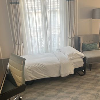 Hilton Paris Opera - Kids Bed - Hotels Near Me - Paris, 75