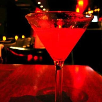 Noir - My martini - Lounges Near Me - Cambridge, Massachusetts