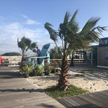 Salt Shack - Cocktail Bars Near Me - Babylon, New York