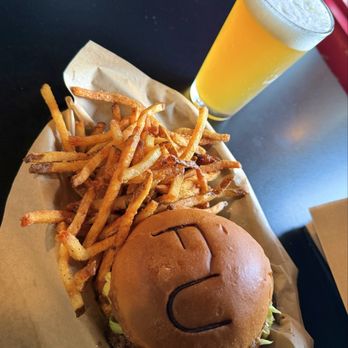 FU-Burger - Smash burger with grilled onions - Burgers Near Me - Walla Walla, Washington FU-Burger - Smash burger with grilled onions - Burgers Near Me - Walla Walla, Washington