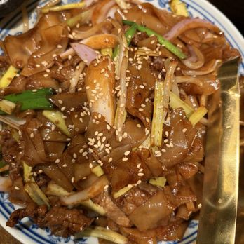 Blue Blossom - Beef Chow Fun Noodle - Chinese Near Me - New York, New York
