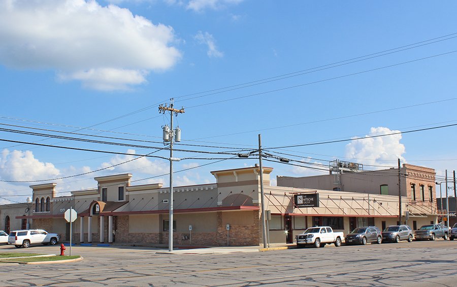 THE NITSCHE GROUP Updated June 2024 143 E Austin St, Giddings