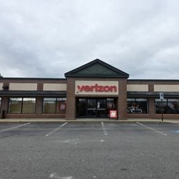 Exterior photo of Verizon - Londonderry, New Hampshire Exterior photo of Verizon - Londonderry, New Hampshire