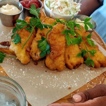 The Pearl - Great Lakes Fish N Chips Malt Vinegar Fries, Coleslaw 23 (GF) - New American Near Me - Dublin, Ohio The Pearl - Great Lakes Fish N Chips Malt Vinegar Fries, Coleslaw 23 (GF) - New American Near Me - Dublin, Ohio