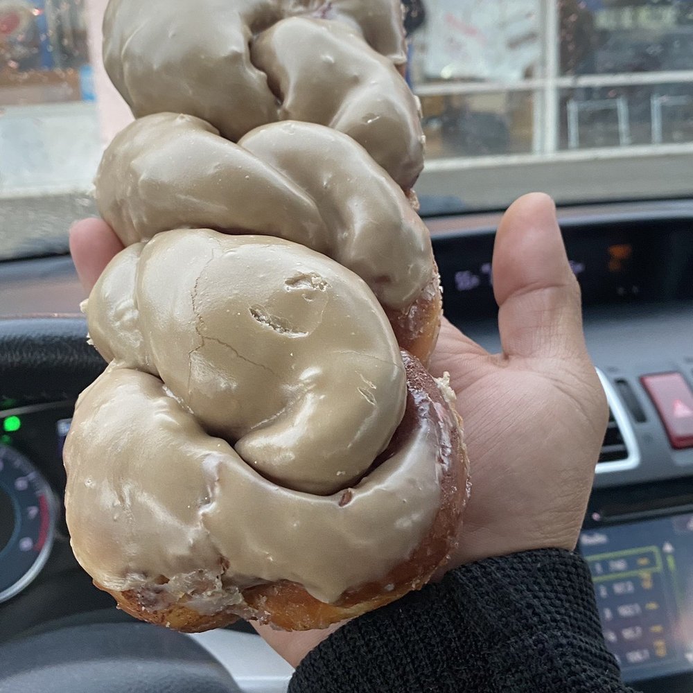 Best Donuts - Maple Cinnamon twist - Donuts Near Me - Pittsburg, California Best Donuts - Maple Cinnamon twist - Donuts Near Me - Pittsburg, California