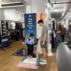 Fleet Feet - Kid Shoe Fitting with Outfitter