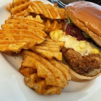 Redhead Bay Cafe - Sunday chicken sandwich - New American Near Me - Virginia Beach, Virginia