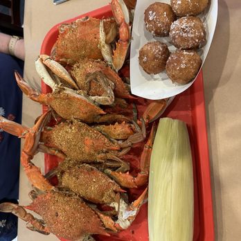 Crab House - First order of AYCE crabs. The crabs are huge (they are called Medium). - Seafood Near Me - Rehoboth Beach, Delaware Crab House - First order of AYCE crabs. The crabs are huge (they are called Medium). - Seafood Near Me - Rehoboth Beach, Delaware