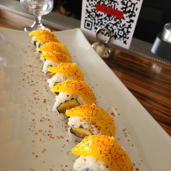 Far Bar - Salmon mango roll - Asian Fusion Near Me - Los Angeles, California Far Bar - Salmon mango roll - Asian Fusion Near Me - Los Angeles, California