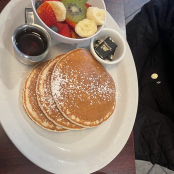Bacon - Pancakes with fruit. - Breakfast & Brunch Near Me - Novato, California Bacon - Pancakes with fruit. - Breakfast & Brunch Near Me - Novato, California
