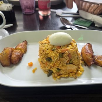 San Pocho - arroz con pollo - Colombian Near Me - Miami, Florida San Pocho - arroz con pollo - Colombian Near Me - Miami, Florida