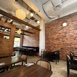 Donsak Thai Restaurant  - Interior