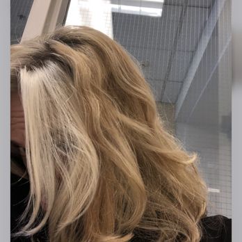 CoCo & Company - Antonio's chunky front!! I asked specifically for a medium weave Not chunky - Hair Salons Near Me - Seattle, Washington CoCo & Company - Antonio's chunky front!! I asked specifically for a medium weave Not chunky - Hair Salons Near Me - Seattle, Washington