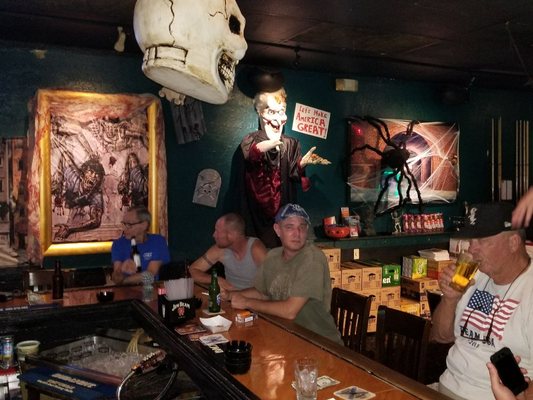The Corner Pub by null