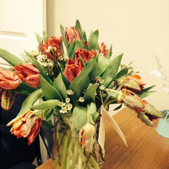 Flowers By Edith - This is what they sent... are you kidding me!!! - Florists Near Me - Lakeland, Florida Flowers By Edith - This is what they sent... are you kidding me!!! - Florists Near Me - Lakeland, Florida