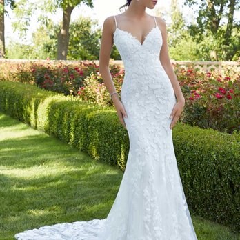 Bella's Brides - bridal dress - Bridal Near Me - Vaughan, Ontario