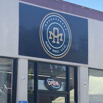 A&M BBQ - Front door - Barbeque Near Me - Sebastopol, California