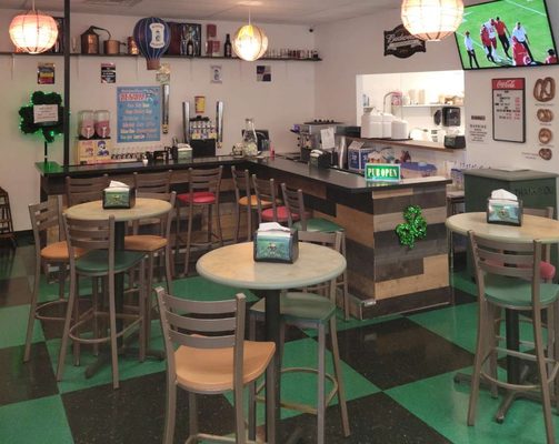 Leprechaun's Corner Pub & Package by null