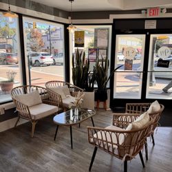 Macadons - Interior seating