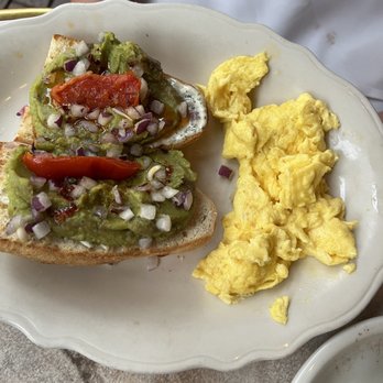 Cafe Intermezzo - Midtown - Avocado Toast - Cafes Near Me - Atlanta, Georgia Cafe Intermezzo - Midtown - Avocado Toast - Cafes Near Me - Atlanta, Georgia