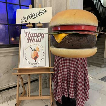P. J. CLARKE’S - Updated July 2025 - 304 Photos & 230 Reviews - 601 ...