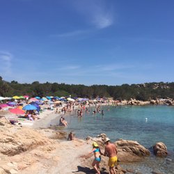 Spiaggia Capriccioli - Crowded but beautiful
