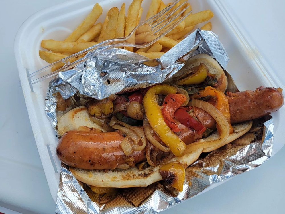 RED WHITE & BURGERS Jacksonville, Florida Food Trucks Restaurant