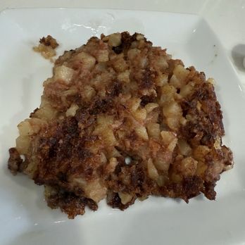 The Benedict - Corn beef hash - Breakfast & Brunch Near Me - Richmond, Virginia
