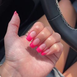 Serin Day Spa & Nails