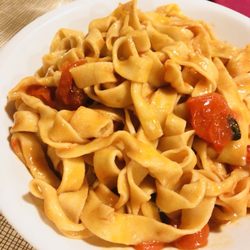 Tratorria del Corso - And since I can't go on a meal without pasta: the only pasta they had in house: fettuccine x pomodoro!!! The sweetest tomatoes ever!!!!