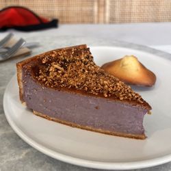 Warda Patisserie - Ube Flan