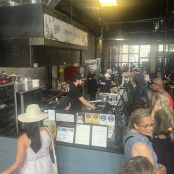 Burnt Bean- Seguin - So busy - Barbeque Near Me - Seguin, Texas