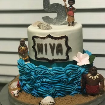 Junie's Sweets - a birthday cake for a 5 year old - Custom Cakes Near Me Junie's Sweets - a birthday cake for a 5 year old - Custom Cakes Near Me