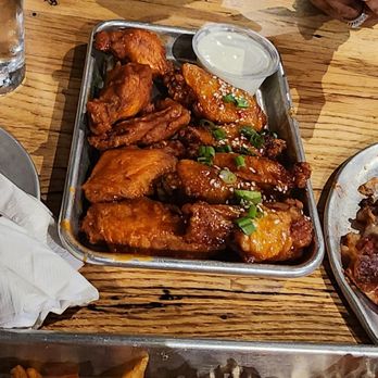 Felix's Pizza Pub - Wings are great! - Pizza Near Me - St. Louis, Missouri Felix's Pizza Pub - Wings are great! - Pizza Near Me - St. Louis, Missouri