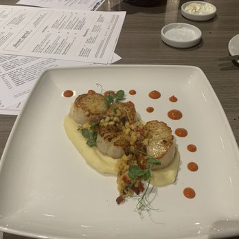 Basalt - Hokkaido Scallops - New American Near Me - Honolulu, Hawaii