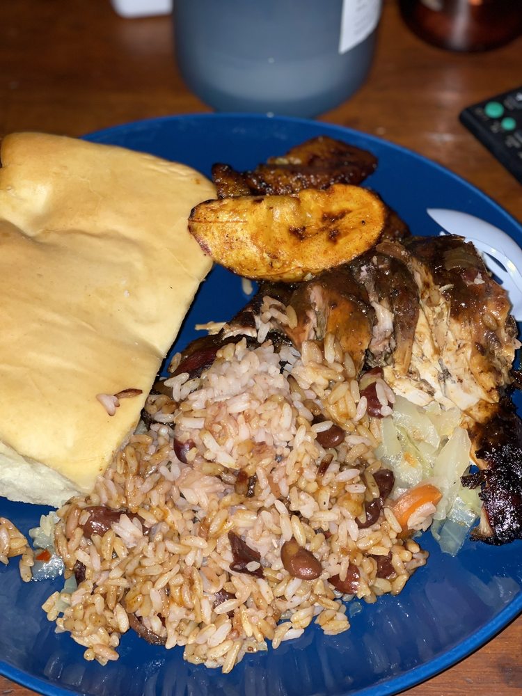 HALFWAY TREE JAMAICAN RESTAURANT Updated August 2024 19 Photos & 14