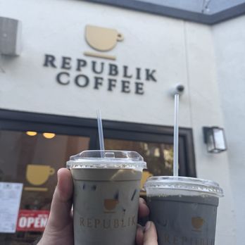 Republik Coffee Burbank - Black Vanilla Latte - Cafes Near Me - Burbank, California Republik Coffee Burbank - Black Vanilla Latte - Cafes Near Me - Burbank, California