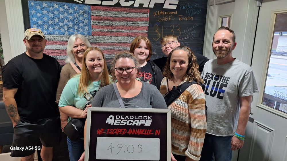 Social spots from Deadlock Escape