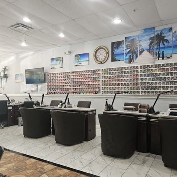 Nail Place - Beautiful salon - Nail Salons Near Me - Orlando, Florida