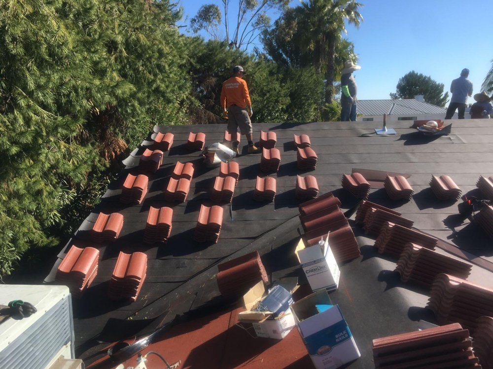 Slide of L.A. Roofing