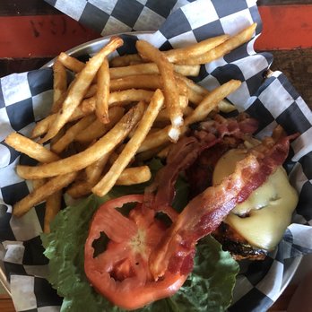 Bonzer Shack - Chick Royale Sandwich - Bars Near Me - Kill Devil Hills, North Carolina