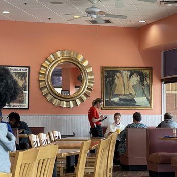 J Christopher's - people sitting at tables in a restaurant - Breakfast & Brunch Near Me - Peachtree City, Georgia