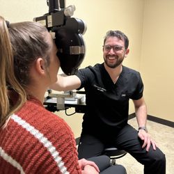Sweeney Eye Associates - Sunnyvale - Dr. Vincent Venincasa, skilled refractive surgeon and cataract specialist.